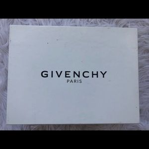 ⭐️Closet clear out⭐️ - Givenchy storage box